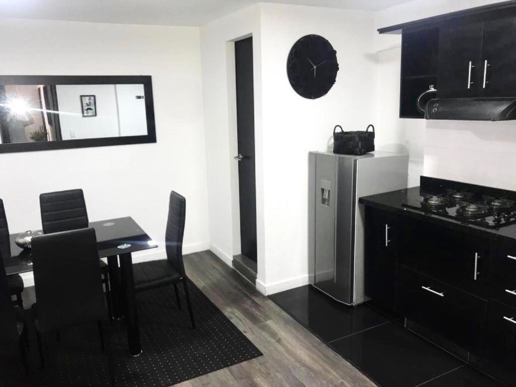 Estadio Apartamentos Medellín Eksteriør billede